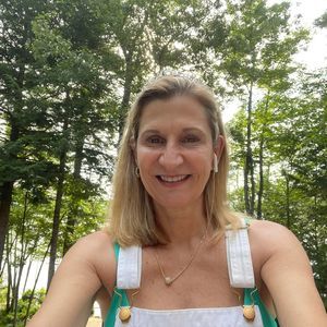 Meet your Posher, Sharon